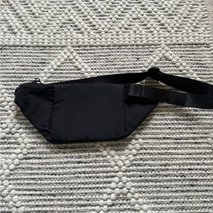 Lululemon belt bag